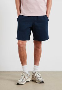 Non sélectionné, yale