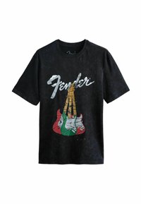 Czarny bawełniany T-shirt z logo Fender i grafiką trzech gitar w czerwonym, zielonym i kremowym kolorze, z fakturowanym wykończeniem.