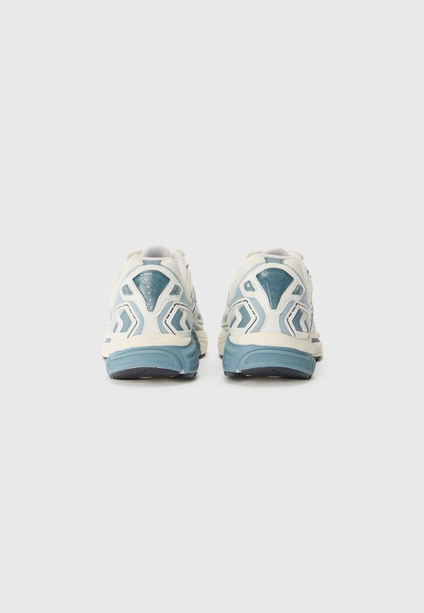 PREMIER ROAD ULTRA UNISEX - Trainers3