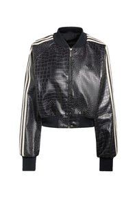 Crna kratka bomber jakna s teksturom krokodila, s bijelim prugama na rukavima i rebrastim ovratnikom i manžetnama.