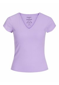 Kortärmad, figurnära T-shirt i ljus lavendel med V-ringning och ribbad textur. Etiketten innehåller storlek och skötselråd.