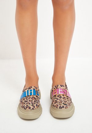 Scarpe senza lacci - beige
