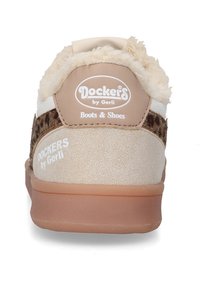 Braune und beige Sneaker mit einem Wildleder-Obermaterial, flauschigem Kragen, markiertem Logo an der Ferse und strukturiertem Gummisohle.