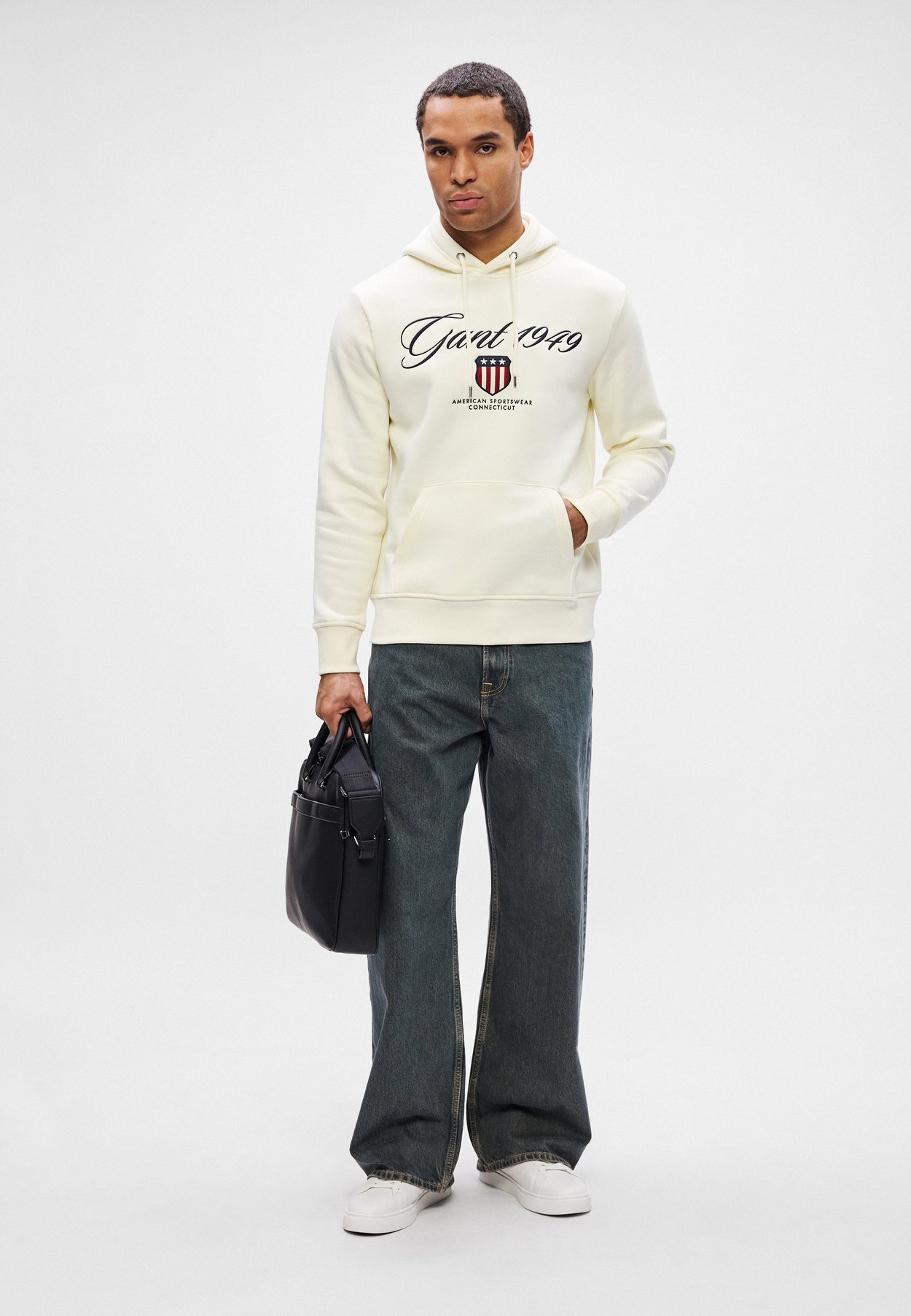 GRAPHIC HOODIE