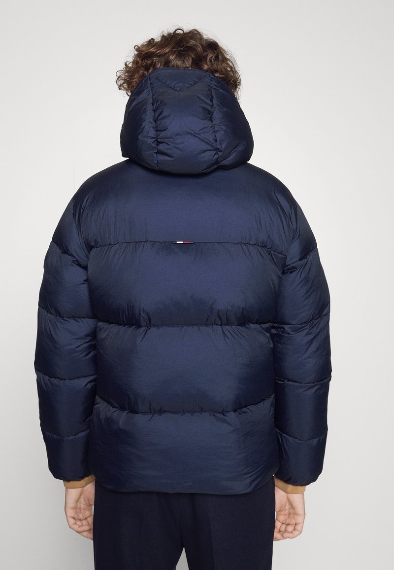 hykleri matchmaker mosaik Tommy Hilfiger HIGH PUFFER - Vinterjakker - desert sky/mørkeblå - Zalando.dk