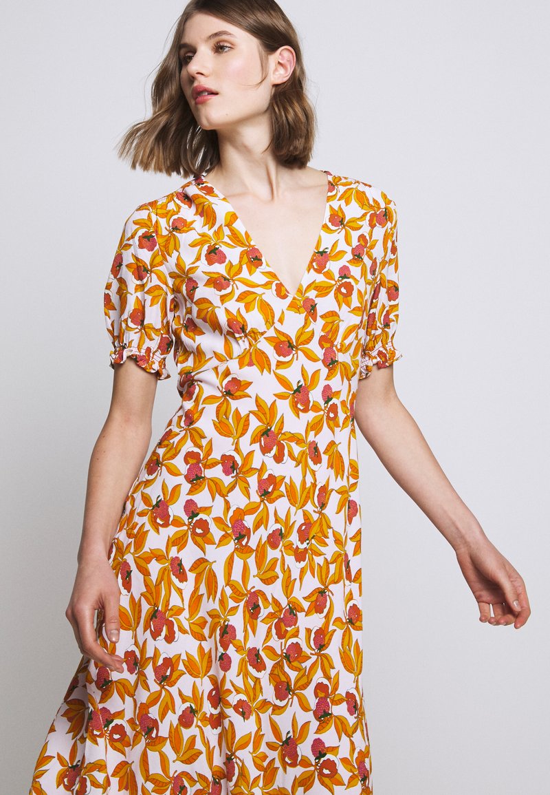 Diane Von Furstenberg Idris Freizeitkleid Eden Tigress Orange Zalando De