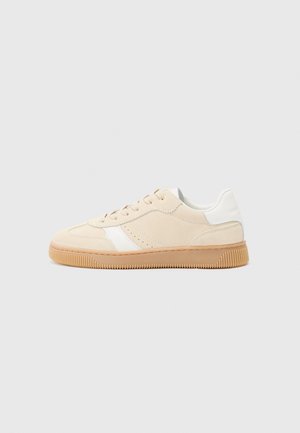 Marc O'Polo, Baskets basses - taupe