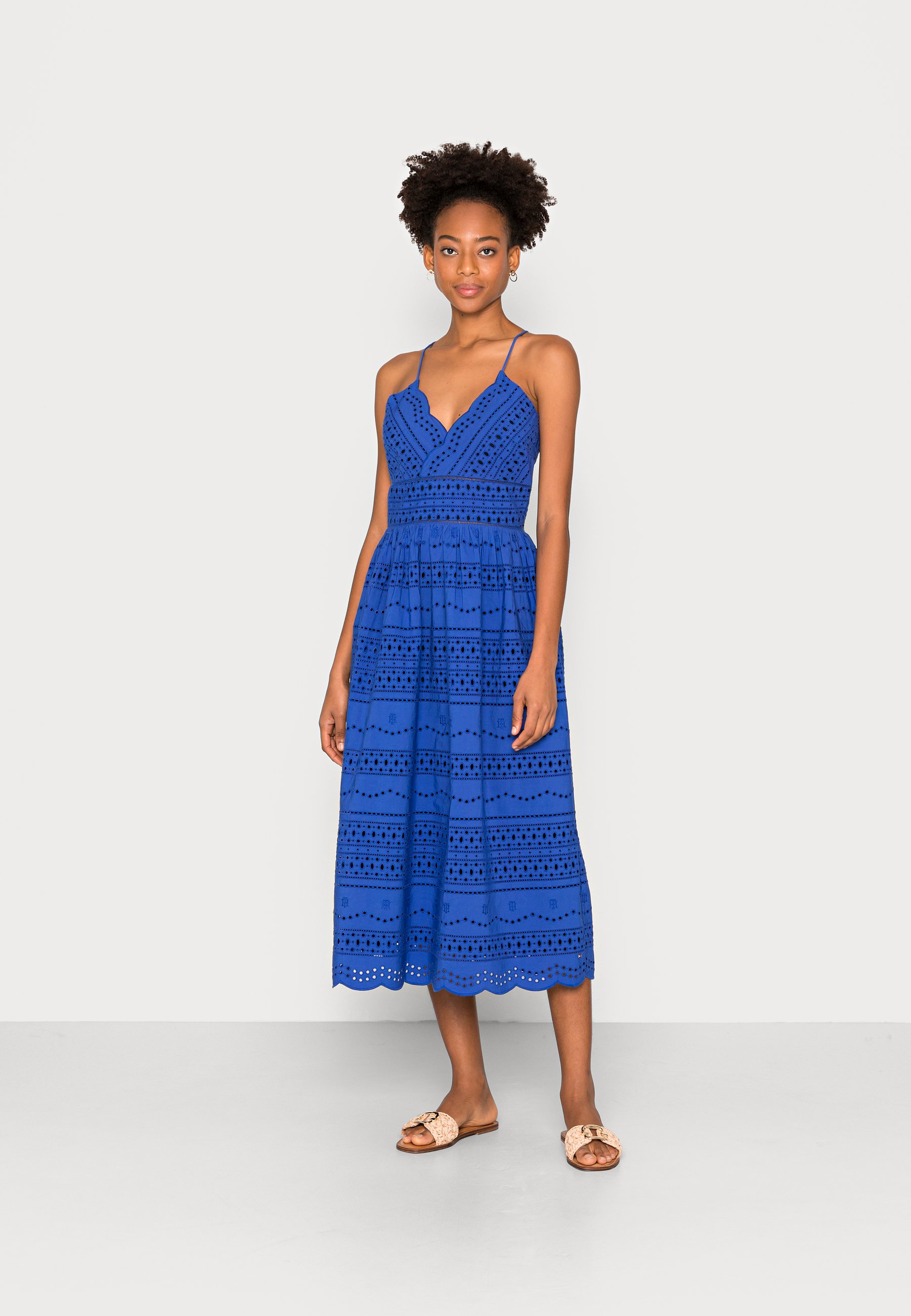 Midi Dress Tommy Hilfiger Blue Dress Tommy Hilfiger BRODERIE MIDI DRESS Day Dress Verona Blue/blue Midi Dress Tommy Hilfiger Blue Dress Tommy Hilfiger BRODERIE MIDI DRESS Day Dress Verona Blue/blue