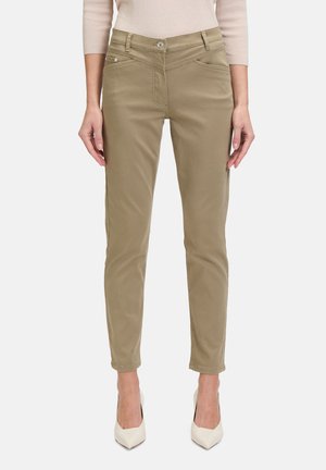 Betty Barclay CASUAL-SLIM FIT - Trousers - soft olive