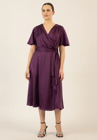 Apart MIDI - Cocktailkleid/festliches Kleid - pflaume