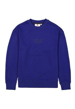 Blauwe sweatshirt met een ronde hals en lange mouwen. Voorzien van de tekst "TERUG IN 2 WEKEN" in een contrasterend zwart lettertype op de voorkant.