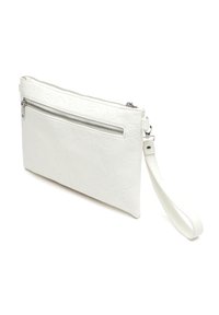 Clutch bianca in rilievo con motivi floreali, chiusura superiore con zip e tracolla staccabile. Materiale in pelle texturizzata.