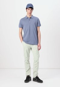 Tommy Jeans AUSTIN - Chino - misty sage