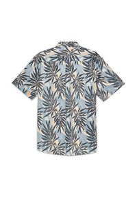 Košeľa s krátkym rukávom na svetlomodrom pozadí s tropickým vzorom listov v tmavších zelených a hnedých odtieňoch. Vyrobená z ľahkého materiálu.