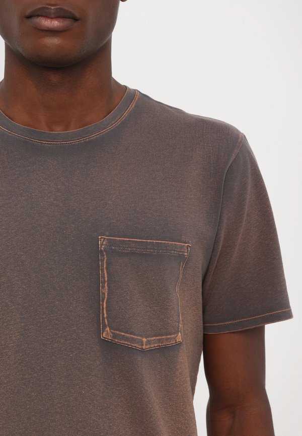 POCKET TEE - Basic T-shirt3