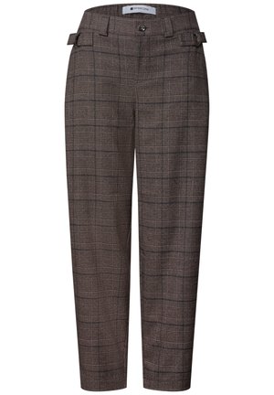 Street One, BARREL LEG HOSE MIT SCHNALLENDETAIL - Pantalon classique - darkest brown