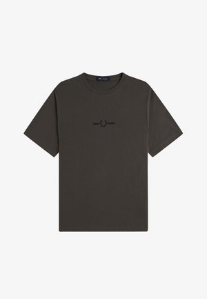 T-shirt à manches courtes gris foncé avec col rond, comportant un petit texte noir "Fred Perry" et le logo de couronne de laurier centré sur la poitrine.