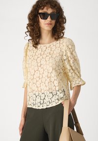 JDY JDYTANJA WIDE FLOWY PANT - Pantaloni - peat