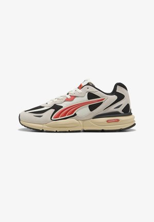 Puma, FADE SNEAKERS UNISEX - Matalavartiset tennarit - black-warm white