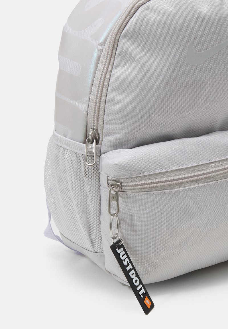Mesh Backpack Light Gray Nike Backpack Nike Sportswear UNISEX Backpack Vast  Grey/iridescent/grey