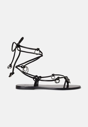 O-RING LEATHER ANKLE-WRAP SANDAL - Szandálok - black