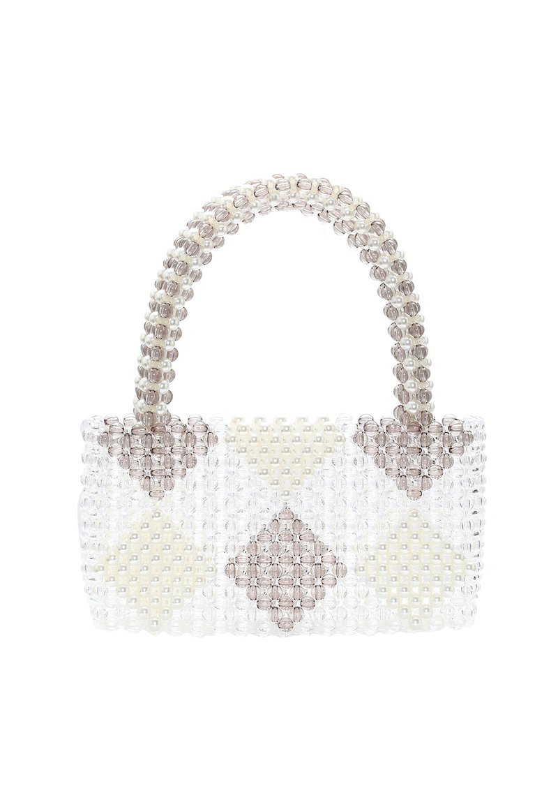 Borsa trasparente a perline con forma strutturata, caratterizzata da un motivo geometrico bianco e marrone chiaro, con manico arrotondato.