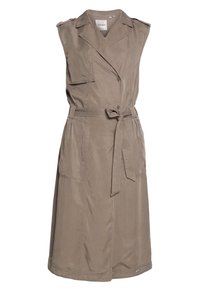 Khakifarbenes ärmelloses Kleid mit Knopfverschluss, tailliertem Bindegürtel und zwei vorderen Taschen. Hergestellt aus einem leichtem Stoff mit glatter Textur.
