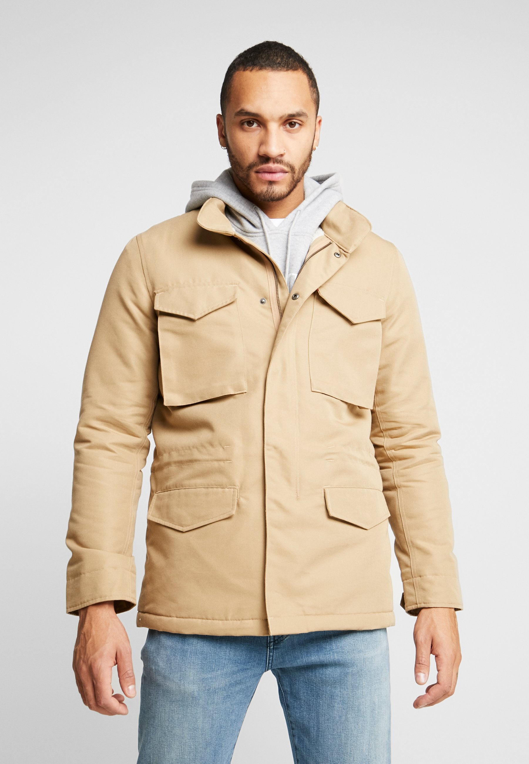 levi's beige sherpa jacket