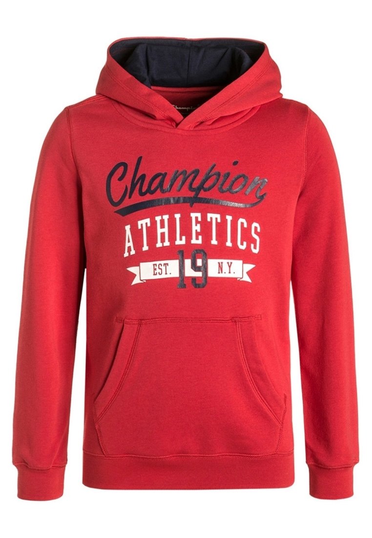 Czerwona bluza z kapturem z granatowym wnętrzem, z grafiką "Champion Athletics", kieszenią typu kangurka oraz prążkowanymi ściągaczami na mankietach i dole.