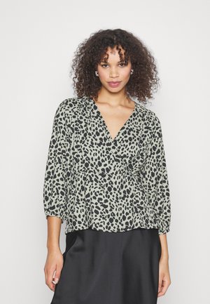 ONLY Tall ONLMASUMI WRAP TOP - Μπλούζα - agave green aop/black spots