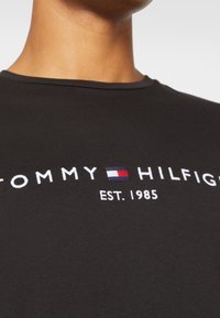 Tommy Hilfiger T-shirt imprimé - black