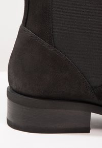 Vagabond Ankle boot