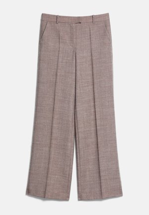 Hose mit weitem Bein aus hellbraunem strukturiertem Stoff mit vorderen Falten und seitlichen Taschen, flach auf weißem Hintergrund dargestellt.