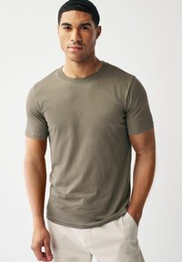 Next ESSENTIAL CREW NECK - Základné tričko - neutral brown