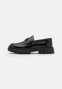 WES PILLOW WALK - Chaussons - black