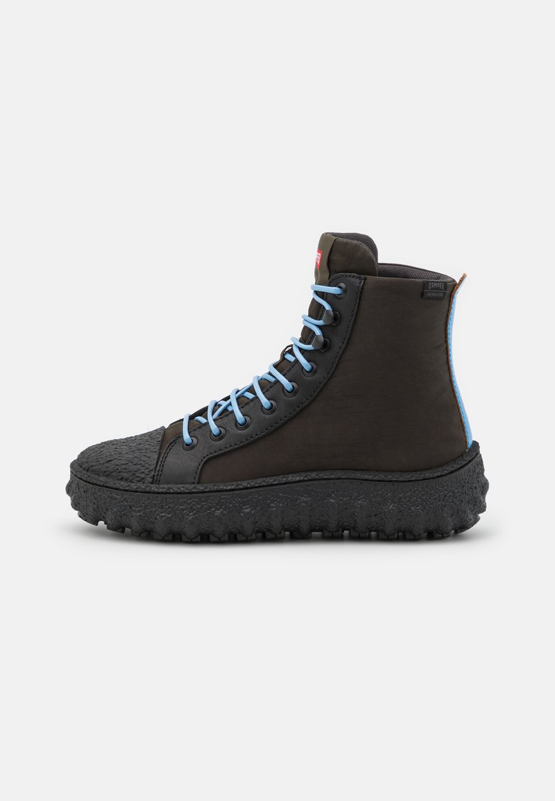Botines con cordones