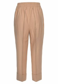 Béžové kalhoty na míru s elastickým pasem, detailem skládaní, zkrácenou délkou a manžetami na lemu. Hladká textura látky.