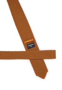 Braun gestrickte Krawatte mit einem texturierten Muster, schmalem Ende und einem label, das auf der Rückseite angenäht ist. Weiches Material, glatte Oberfläche.