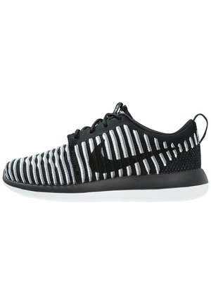 Baskets basses - black