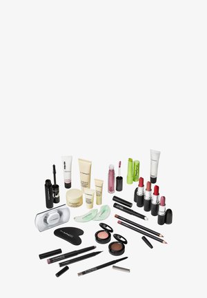 24 MYSTERY MUST-HAVES ADVENT CALENDAR - Calendario dell'Avvento