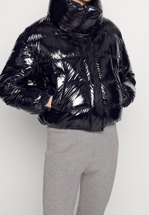 Zimní bunda - black