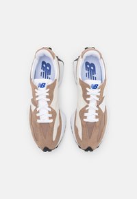New Balance MS327 UNISEX - Sportbačiai - mushroom