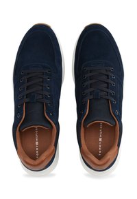 Thumbnail Image 6