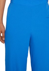 Pieces PCLIRAS PANTS CAMP - Calças - princess blue