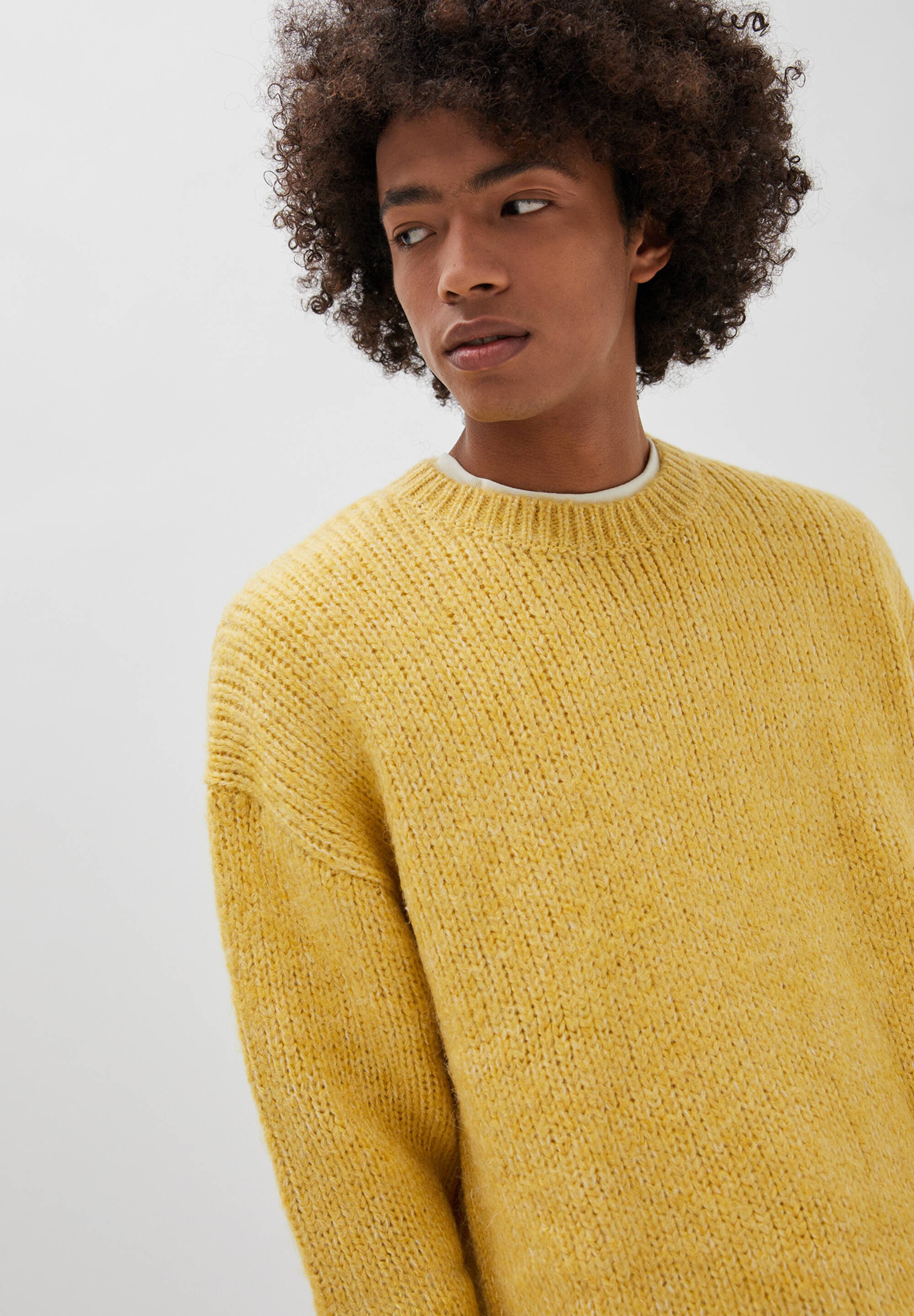 pull and bear yellow jumper