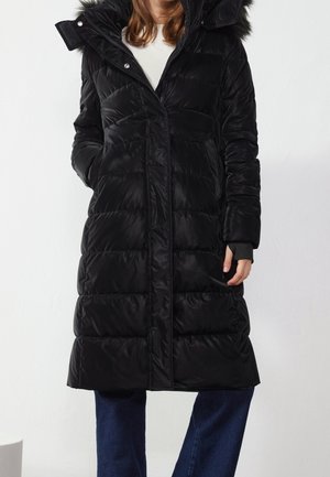 Winter coat - black