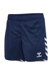 Granatowe spodenki sportowe z elastycznym pasem, bocznymi kieszeniami, białymi skośnymi paskami po bokach oraz białym logo Hummel na przedniej lewej nogawce.