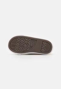 Converse CHUCK TAYLOR ALL STAR EASY ON UNISEX - Trainers - like butter/donut glaze/white