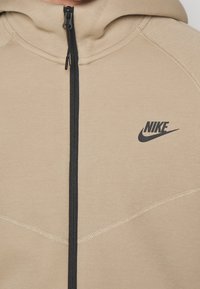 Nike Sportswear Giacca in pile - khaki