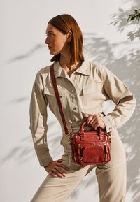 nat & nin MACY - Borsa a mano - brick red